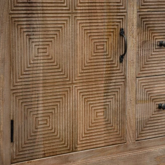 detal geometrycznych rzezbien frontu komoda drewniana meble rustykalne