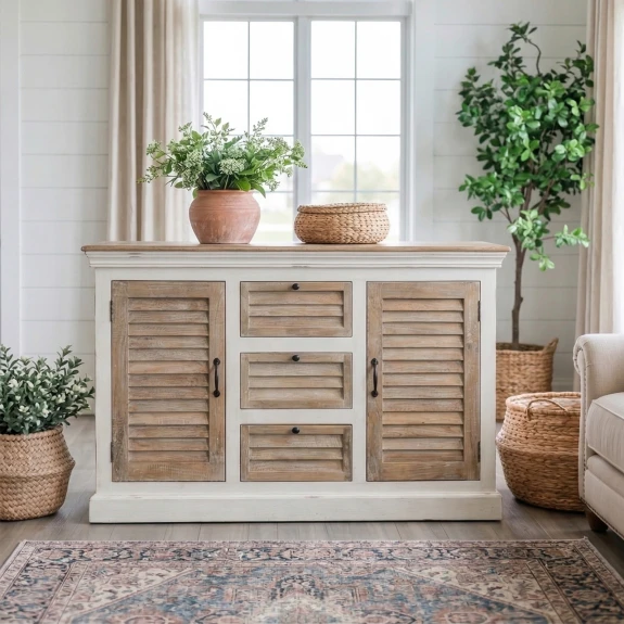 aranzacja wnetrza komoda hampton na wprost w jasnym salonie meble hampton