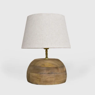 lampa rustykalna podstawa grzybek z lnianym abażurem białe tło