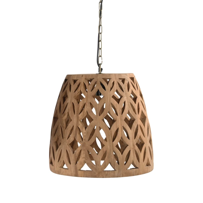 włączona lampa drewniana orientalna zawieszona nad stołem zjawiskowy wzór świetlny i ciepłe światło styl boho