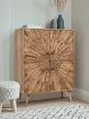 meble drewniane wysoka komoda sunrise 80cm drewno mango front z drewna z recyklingu w jasnym salonie
