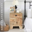 meble drewniane szafka nocna rzeźbiona sahara 45cm z drewna mango przy łóżku w sypialni