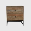 szafka nocna loftowa easy 48 cm na wprost 2 szuflady z czarnymi uchwytami jasne drewno