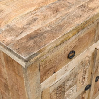 zbliżenie na blat i lewy róg komody drewniana komoda yasmin rzeźbiona z recyklingu meble drewniane