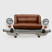 meble loftowe sofa samochodowa widok na wprost brazowa kozia skora i biale auto