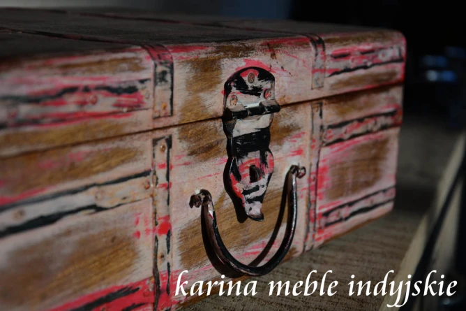 SKRZYNKA KUFEREK VINTAGE - KARINA MEBLE INDYJSKIE