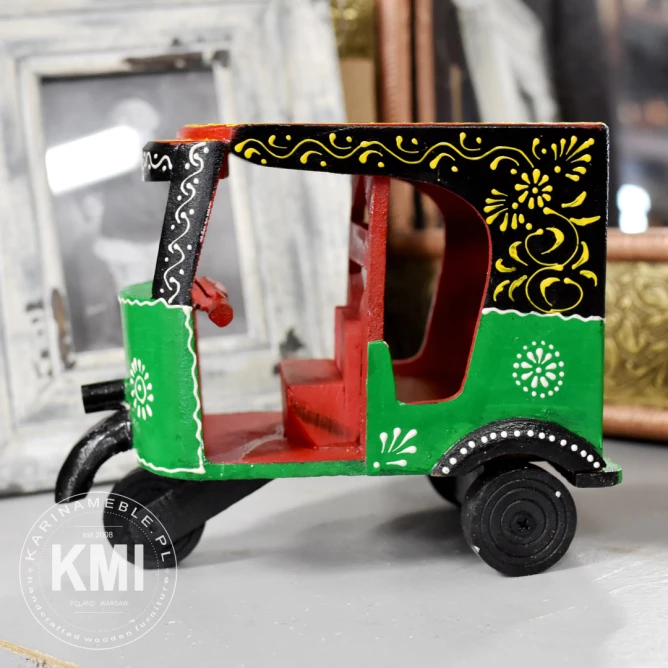 dekoracje boho | drewniana mini Oto Riksha czerwona