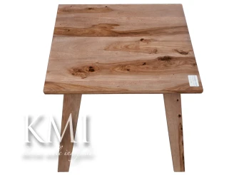 meble z jasnego palisandru | stolik w skandynawskim stylu