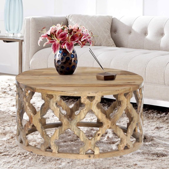 meble indyjskie salon okrągły drewniany stolik mango