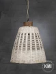 biała lampa rattanowa na stół styl boho