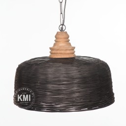 Czarna lampa rattanowa boho – loftowa, elegancka