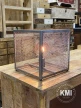 mała lampa loftowa na komodę szafkę metalowa siatka szara