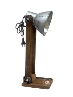 mała loftowa lampa biurkowa ze starego drewna i metalu