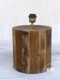 Loftowa lampa stołowa – stare drewno, meble drewniane industrialne