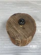 Lampa z góru – widoczna naturalna tekstura drewna