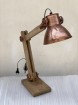 lampa biurkowa ze starego drewna i metalu copper
