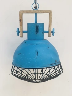 lampa loftowa sufitowa postarzana niebieska drewniany uchwyt