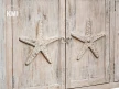Detal postarzanego wykończenia komody STARFISH