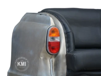 meble metalowe sofa stary samochód Ambasador