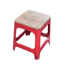 Metalowy stołek loftowy Red – meble industrialne