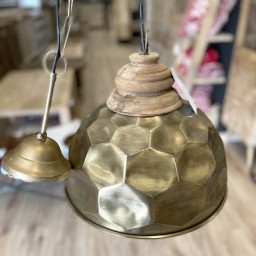 metalowa lampa loftowa brass plus postarzane drewno