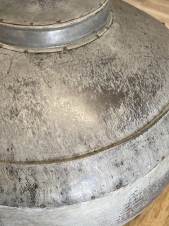 Postarzana lampa loftowa z ocynkowanego metalu