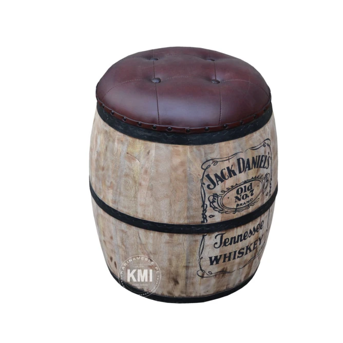 meble vintage beczka do siedzenia za schowkiem Jack Daniel's