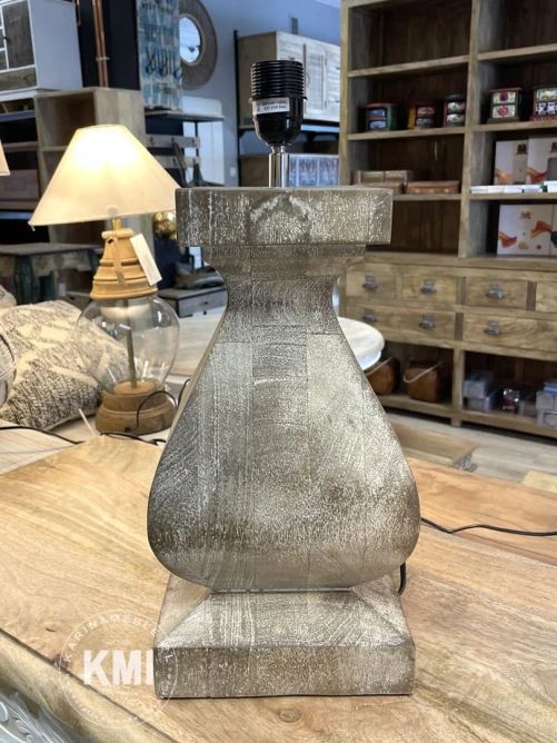 meble indyjskie lampa stołowa drewniana postarzana baza bez abażura