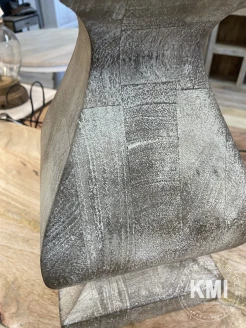 meble loftowe lampa stołowa drewniana postarzana baza bez abażura