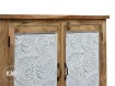 meble z drewna mango komoda rzeźbiona bielona