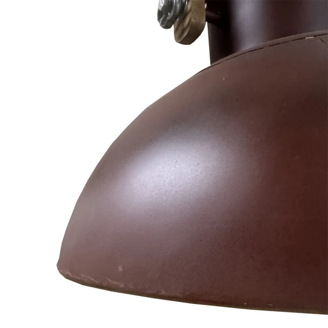 Postarzana lampa – zbliżenie na nierówności i przetarcia metalu