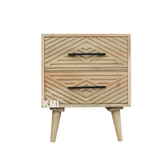 szafka nocna Stripes z drewna mango w aranżacji sypialni boho geometryczny front