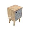 drewniana szafka nocna na nóżkach