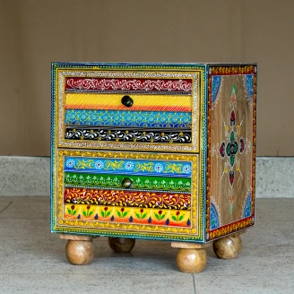 komoda ręcznie malowana boho z szufladami masala