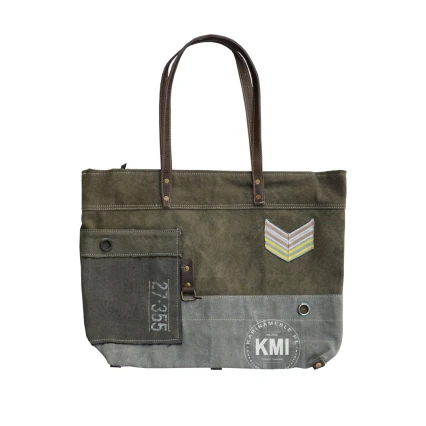 Militarna torba Dirtbags – canvas z recyklingu i skóra