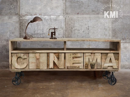 loftowa szafka rtv Cinema drewno mango metalowe koła