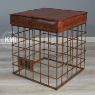 meble do przedpokoju | industrialne pufa kwadratowa "Metal Basket"